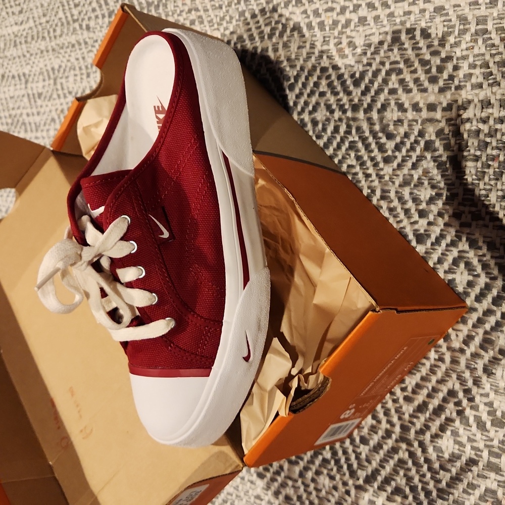 Vintage Nike Hermosa Mule